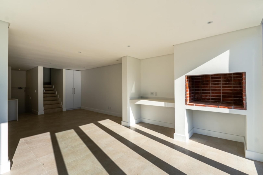 To Let 3 Bedroom Property for Rent in Voliere Estate Western Cape